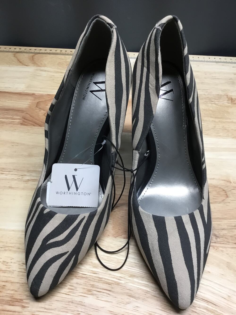 Worthington Zito Pumps Women's 7 Zebra Print Slip-On Pointed Toe Stiletto Heel